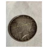 1922 (D) Silver peace dollar