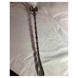 Deer head bamboo shoe horn, 21.5'