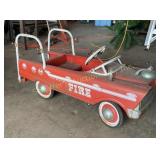 Metal fire truck pedal car 1950ï¿½s? Shows wear,