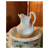 Pitcher & wash basin, no markings