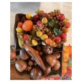 Wood & plastic fruit w/ wood trays