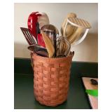 Longaberger utensil holder w/plastic liner 8'