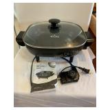 Rival electric skillet, w/ manual