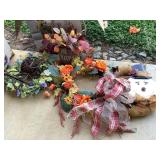 Misc wreaths, wall hanging etc