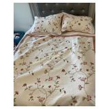 Bedspread,pillow shams,sheets,mattress