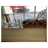 Artificial flower, centerpiece, battery,