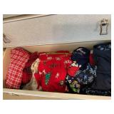 Ladies pajamas - most sz large -