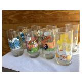 8 Vintage glasses, Smurf, McDonalds, Pizza Hut