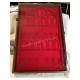 Spoon wall hanging display case, 11x16x2