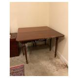 Brandt Furniture table, mahogany, 2 drawers, 2