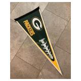 Green  Bay packers pendant 29", some wear