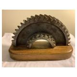 Mack Truck mounted gear, 10x7"