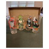 4 Pepsi glasses-1973 Daffy duck and Pepe Le pew,