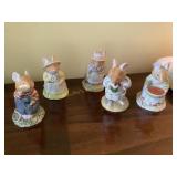 4 Royal Doulton mouse figurines, tallest is 3",