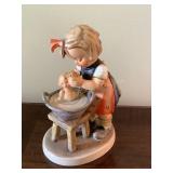 Goebel Hummel figurine, Doll Bath, #319, 1956, 5"H