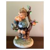 Goebel Hummel figurine, An Apple a Day, 1974,