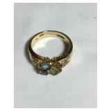 10 kt Ladies ring, Diamond tested & glass s