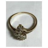 10 kt Ladies ring, Diamond d chips, tested, size