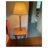 Ethan Allen Light w/ table, working 17ï¿½ x 57ï¿½ x