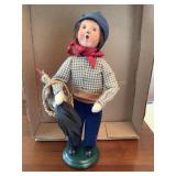 Byersï¿½ Choice Caroler, Boy w/rooster, 9.5"H