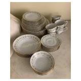 42 Pc Noritake Dinner set, Andora, 6 ea dinner
