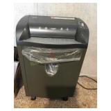 Xerox xRX 24S shredder