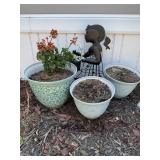 3 flower pots 10" & 8ï¿½, metal girl stand 18ï¿½