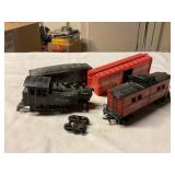 4 pcs HO Scale train cars-show wear