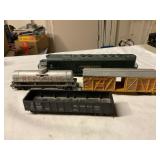 4 pcs HO Scale train cars