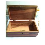 Lane McEwen Furn.co. Hagerstown, Md jewelry box