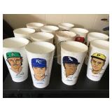 10+ vtg 7 eleven Baseball cups - orioles,pirates