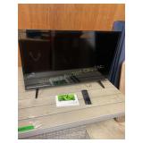 VIZIO 32" TV w/ manual, remote