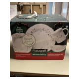 Pfaltzgraff Winterberry 16 pc dinnerware set