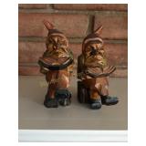 Vtg. Hand carved wooden gnome bookends 5"h