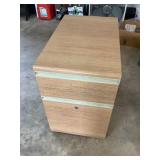 Rolling file cabinet, 16.5x25x27.5' (NO shipping)