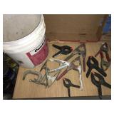 10+ Clamps w/bucket