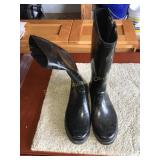 Womenï¿½s rain boots TC size 9
