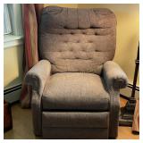 Recliner, no brand 34' x 41ï¿½ x 30ï¿½