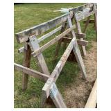 3 Saw horses