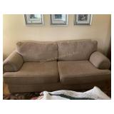 Dunmore couch 84' x 35ï¿½ x 38ï¿½