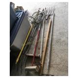 Pitch & garden forks,hoes,handles,etc