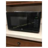 General Electric Microwave Oven 950 Watts 20' x