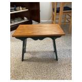 Wooden table 20' x 17' x 12'