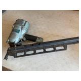 Hitachi NR 83A2, 3 1/4' strip nailer