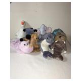 8 Beanie Babies