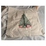 Embroidered Christmas tree , 15' sq
