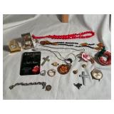 Misc costume jewelry, brooches, necklaces, lapel