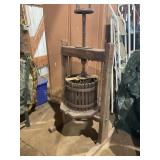 Wood & cast iron wine press 25' x 56ï¿½