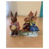 2 Royal Doulton Buntie Bunnykins -helping m