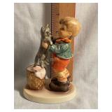 Goebel Hummel figurine Kitty Kisses # 2033, 4'